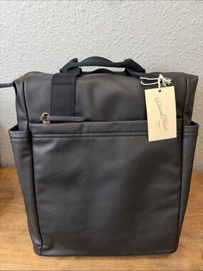 Universal Thread Black Faux-Leather Men’s Backpack Tote